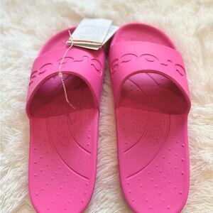 CROCS Women's Bright Pink Slide Sandals